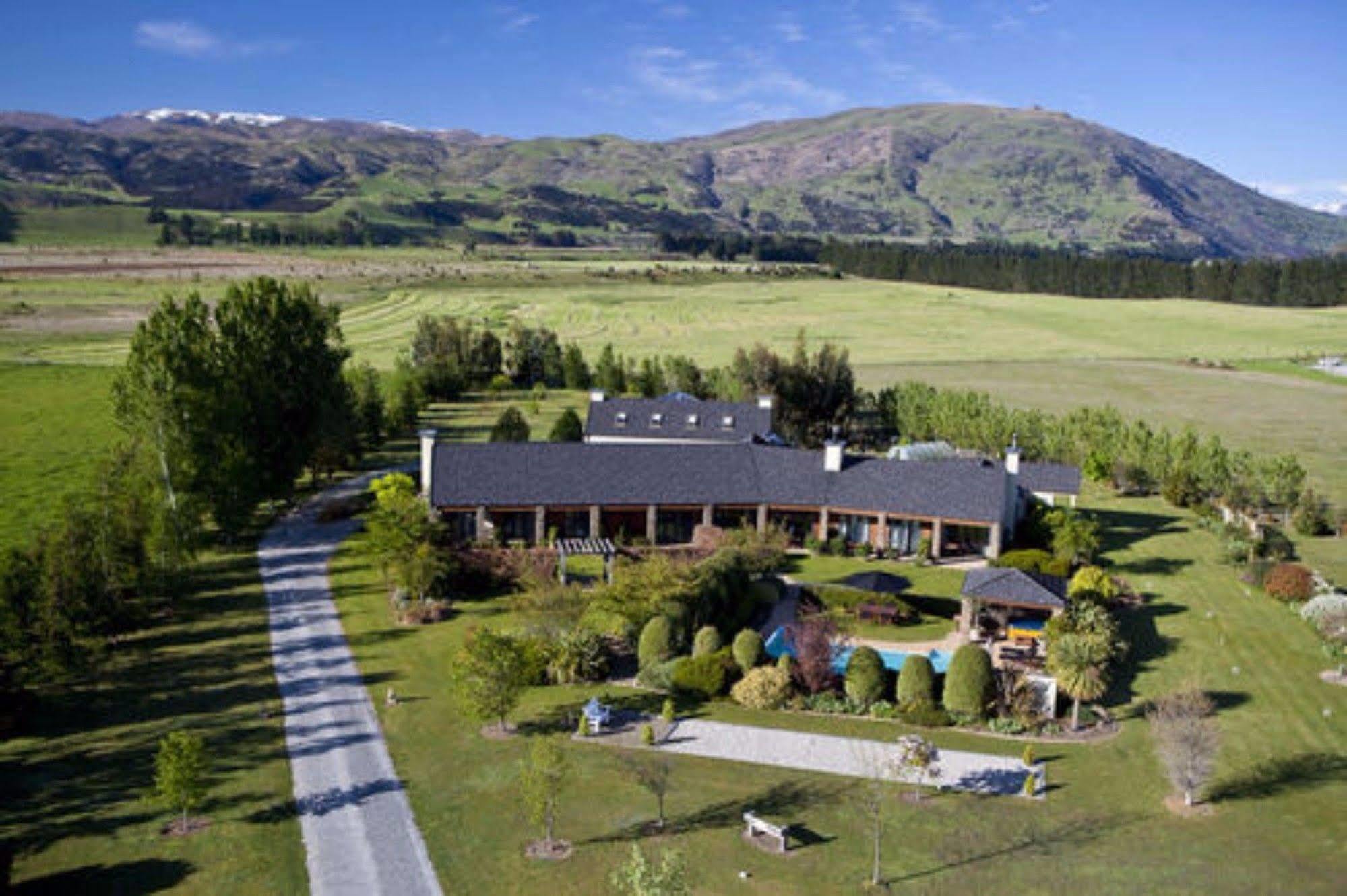 Lime Tree Lodge Wanaka Exterior photo
